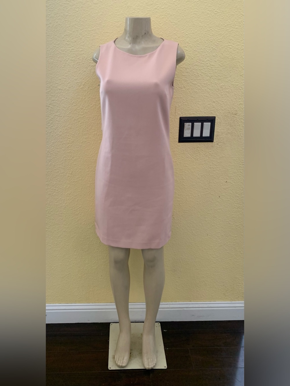 Theory Size 8 Emison Pastel Pink Sleeveless Cut-Out Sheath Dress